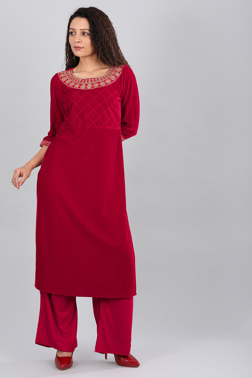 RED KURTA SET