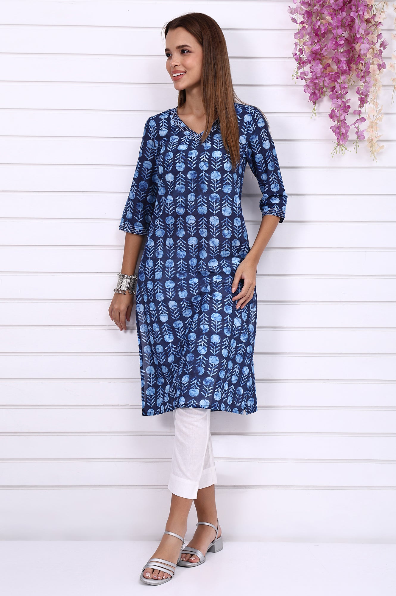 Buy Blue Batik Printed Pure Cotton Straight Casual Kurta Online for ...