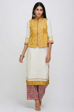 White Printed Round Neck kurta Set