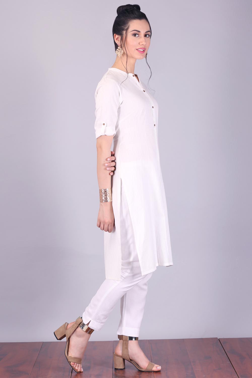 White 3/4 Sleeve Band Collar kurta