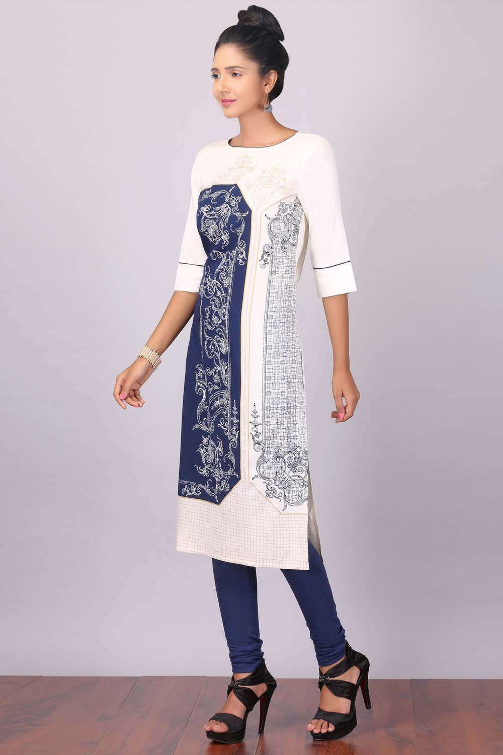 White Boat Neck Printed kurta