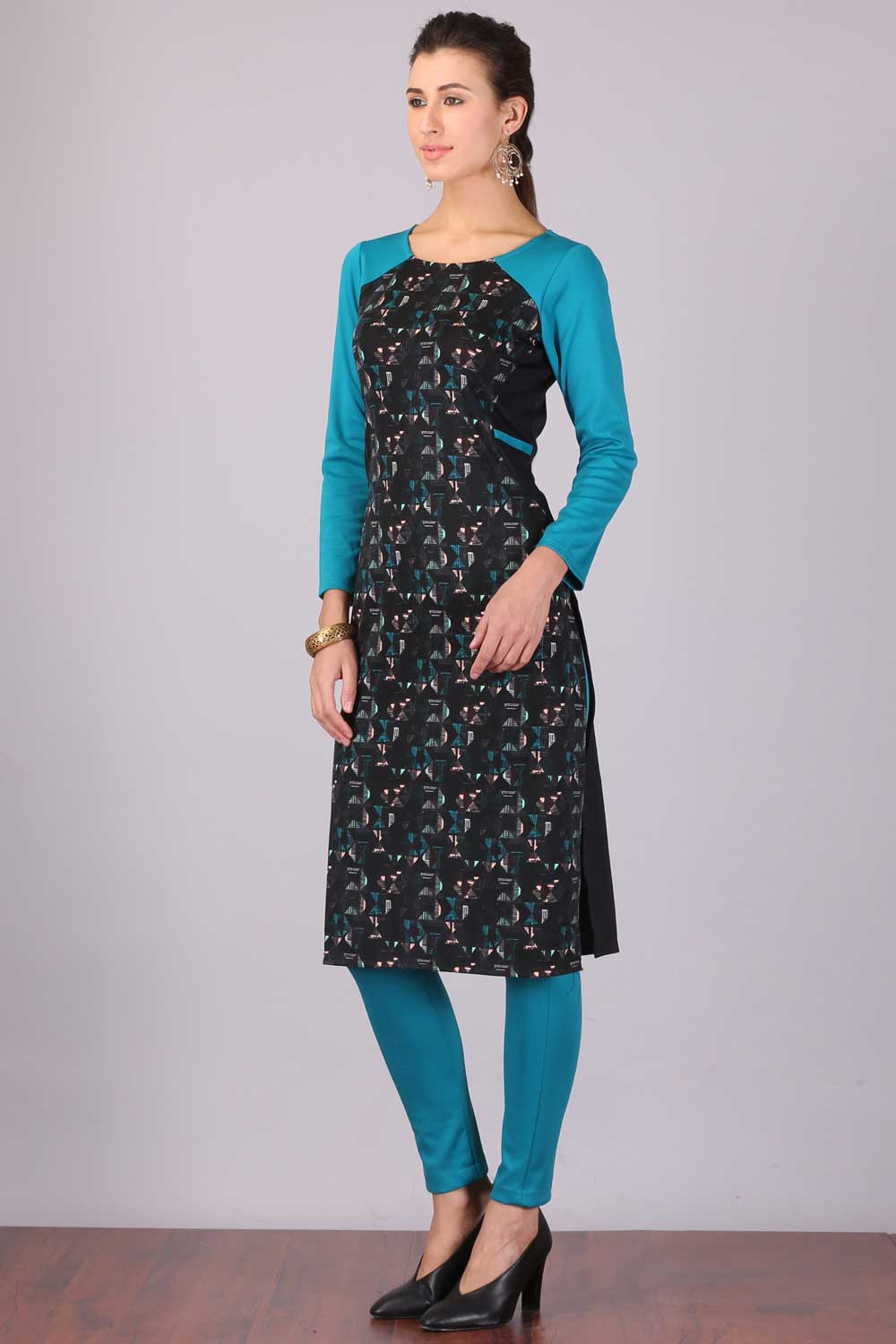 Black &amp; Blue Printed Round Neck Winter kurta