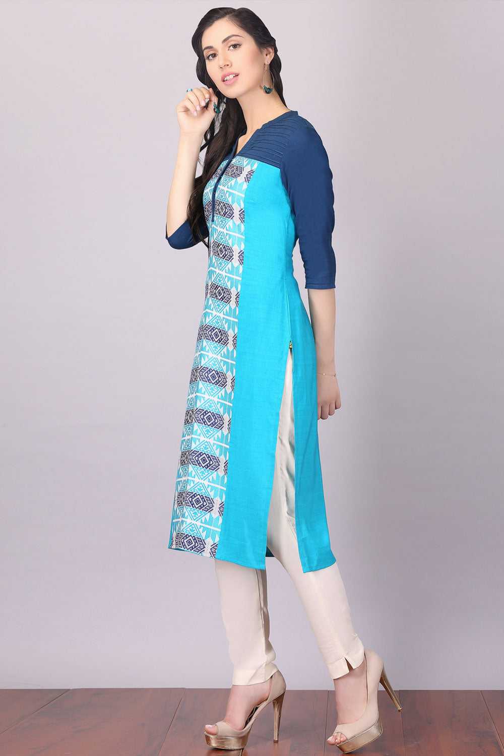 Blue Mandarin Neck 3/4 Sleeve kurta