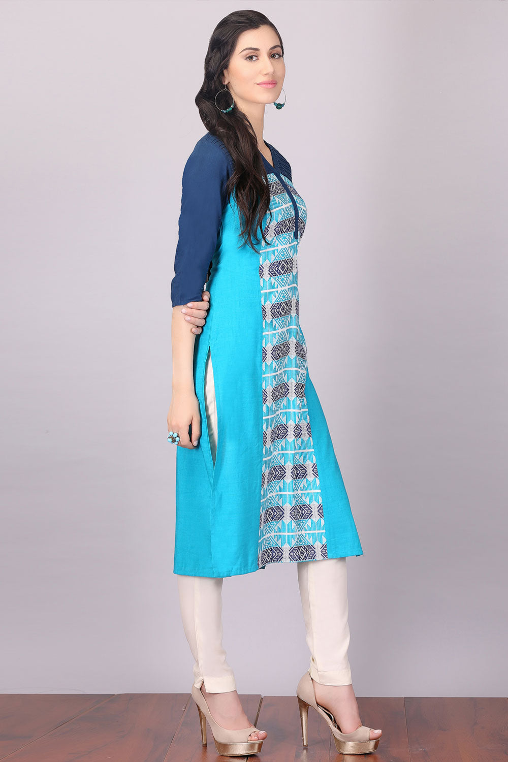 Blue Mandarin Neck 3/4 Sleeve kurta
