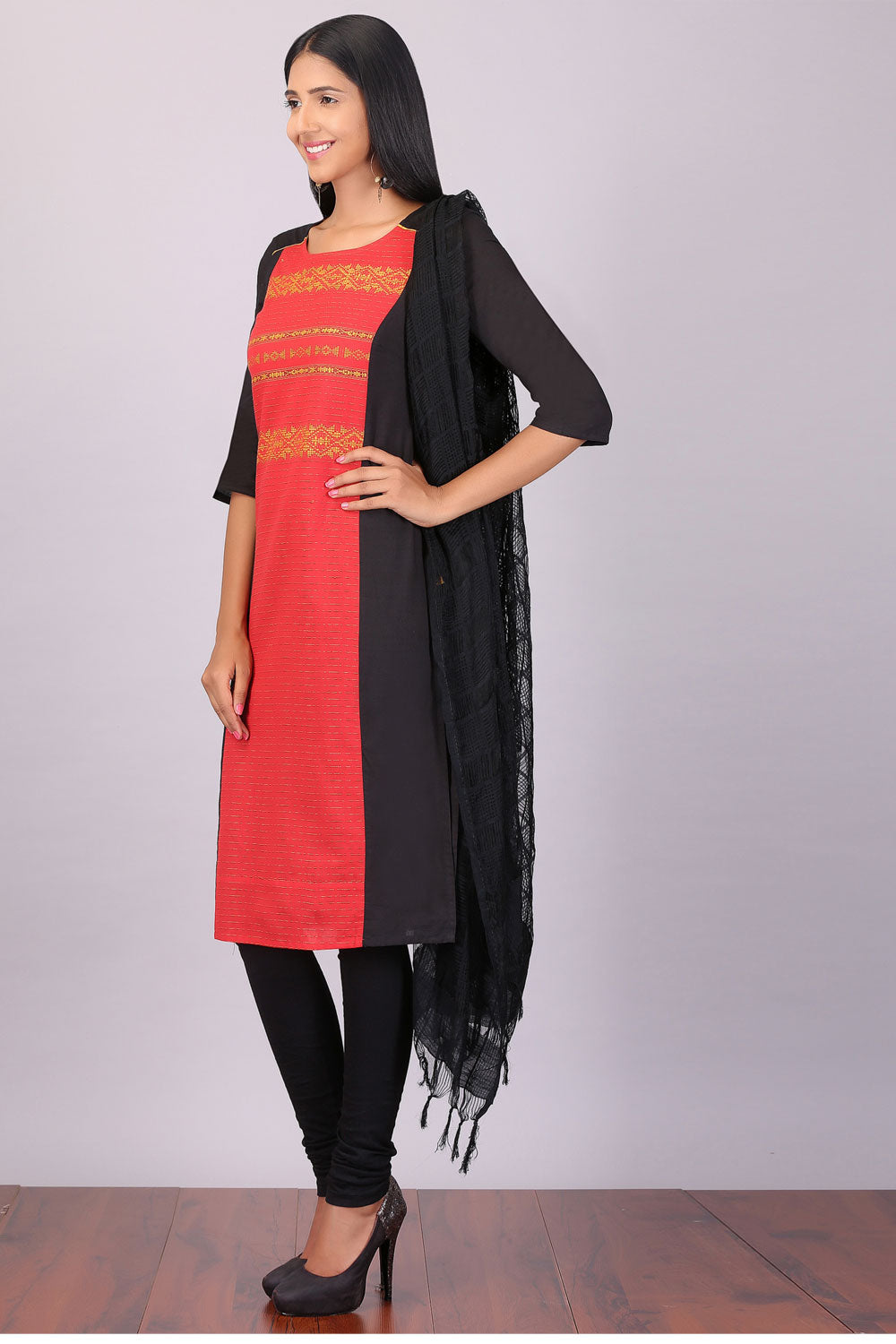 Black 3/4 Sleeve Round Neck kurta