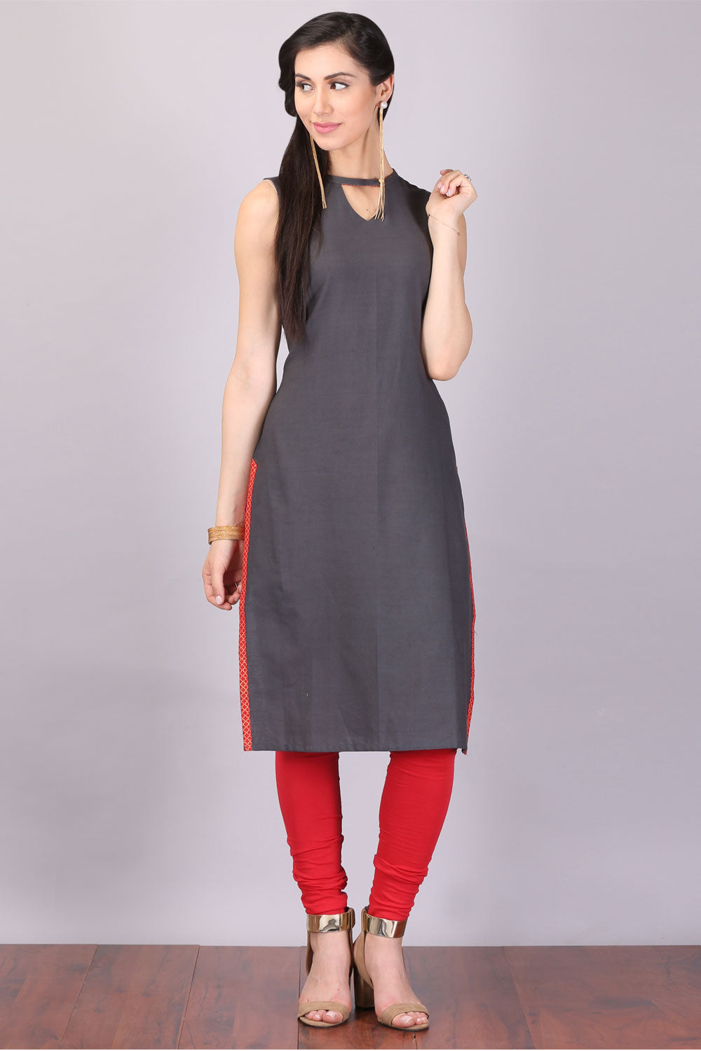 Grey Solid Sleeveless kurta