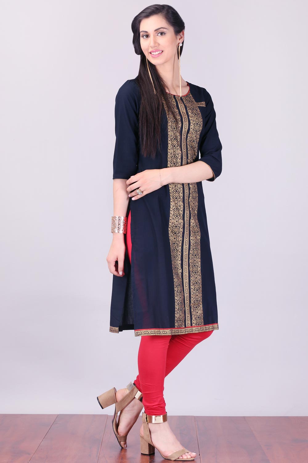 Blue Round Neck 3/4 Sleeve kurta