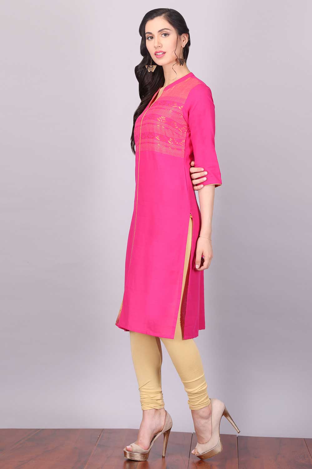 Pink Printed Mandarin Neck kurta