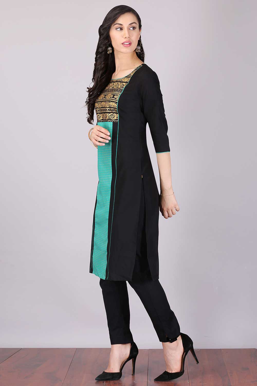 Black &amp; Aqua Green Colorblocked Printed kurta