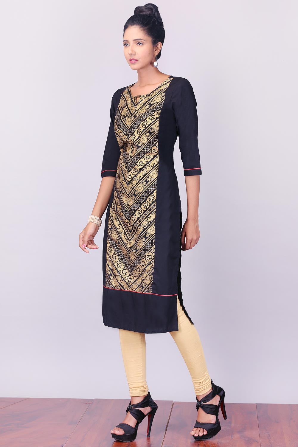 Black Round Neck 3/4 Sleeve kurta