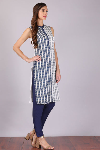 White Mandarin Neck Sleeveless kurta