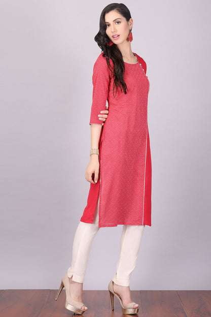 Red 3/4 Sleeve Round Neck kurta