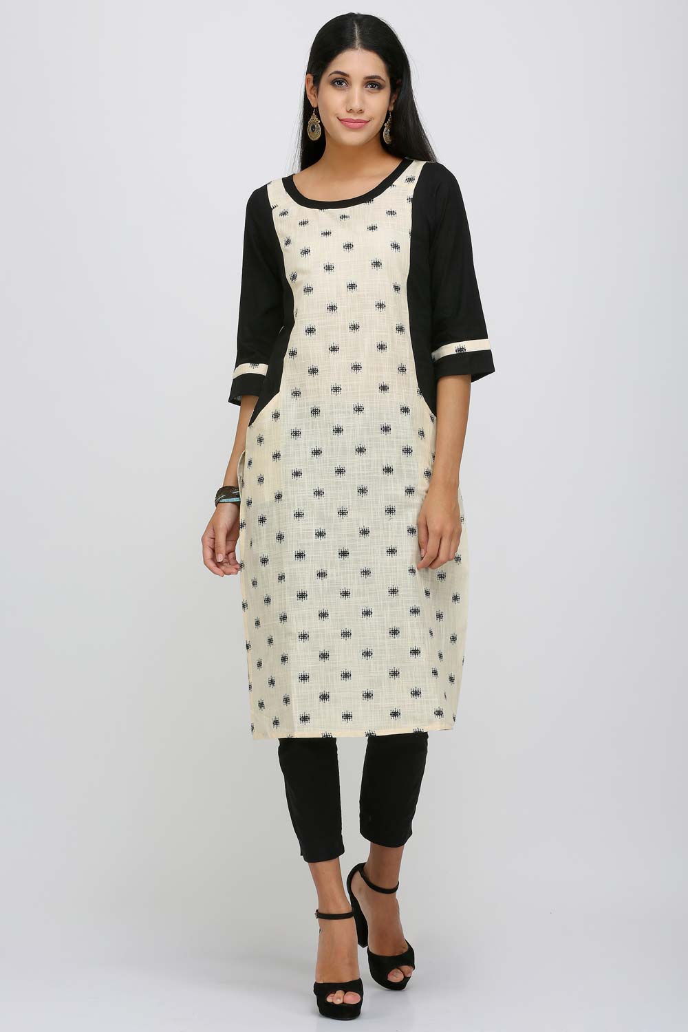 White &amp; Black Printed kurta