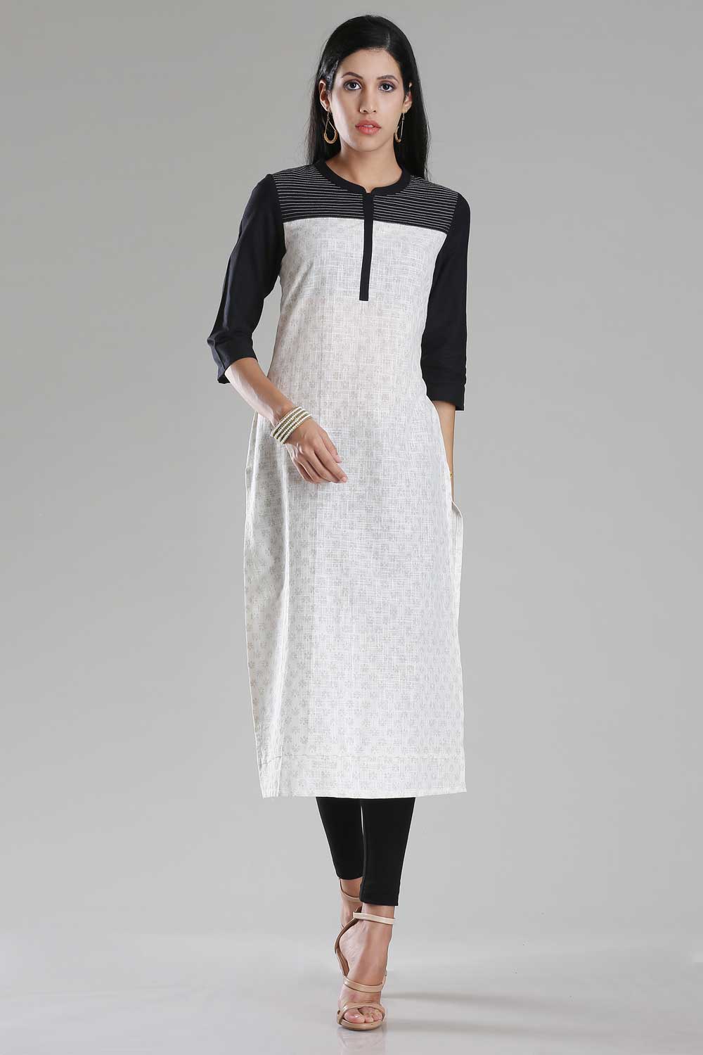 White Printed Mandarin Neck kurta