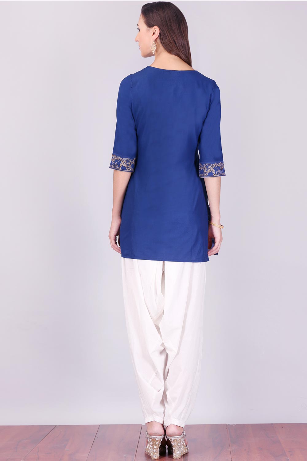 Blue Round Neck 3/4 Sleeve kurta