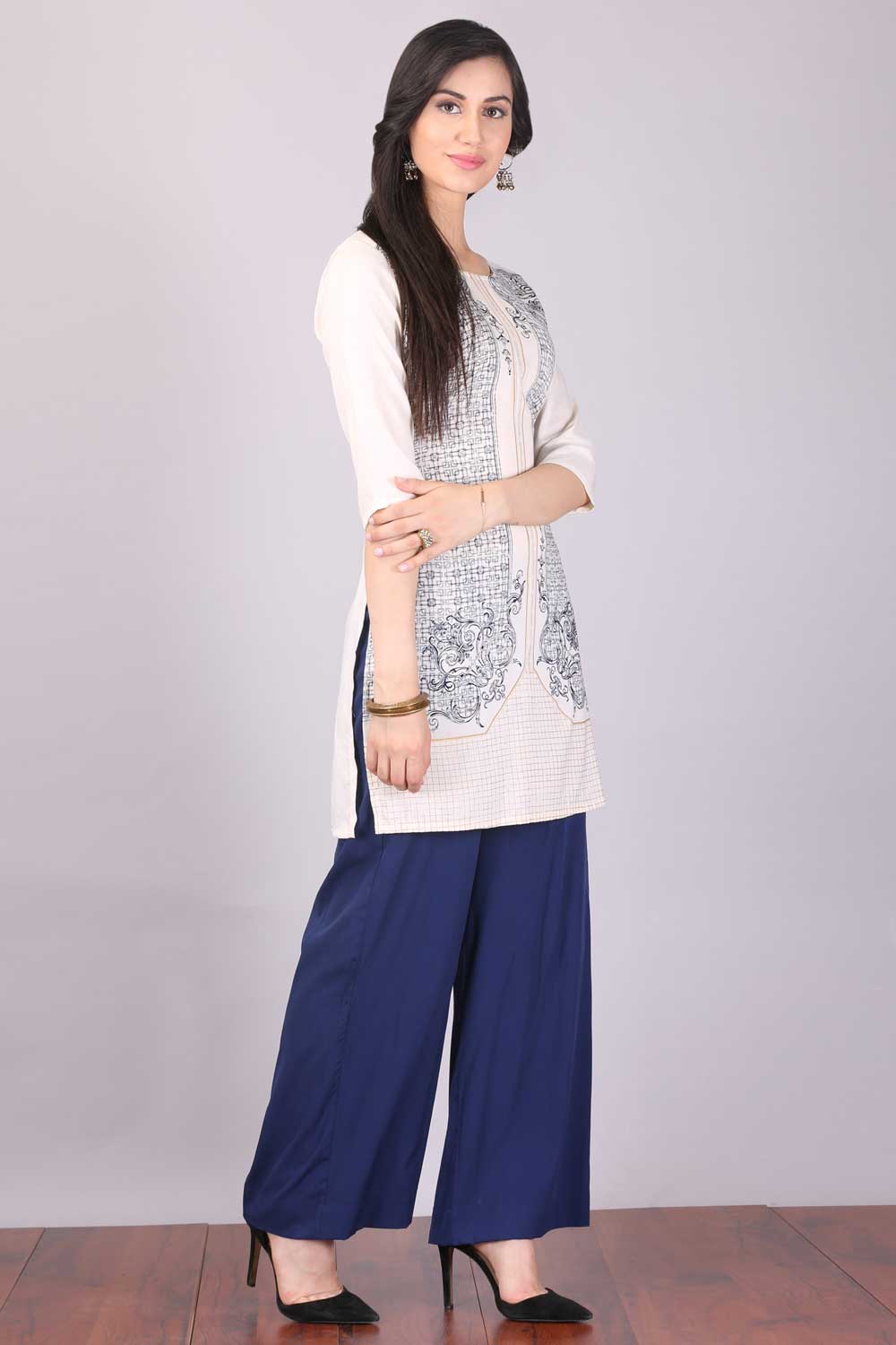 White Printed Round Neck kurta