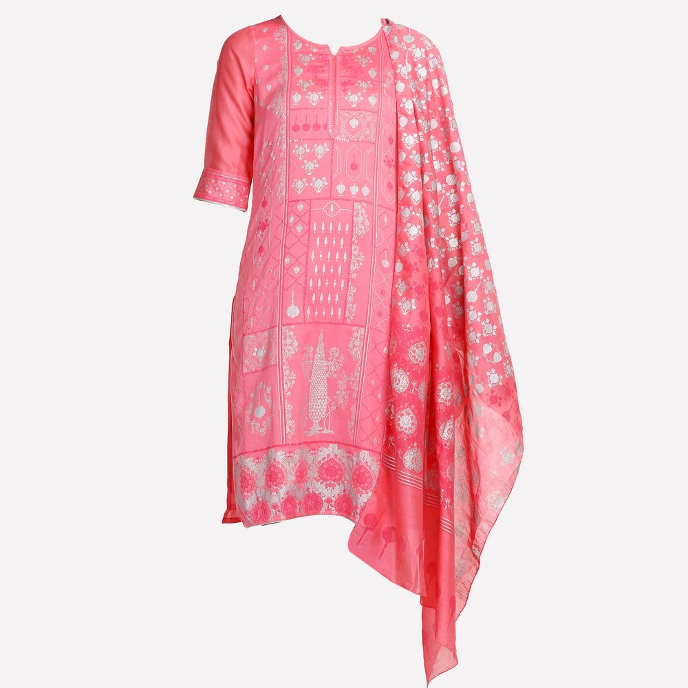 Pink Printed Round Neck 3/4 Sleeves kurta Set