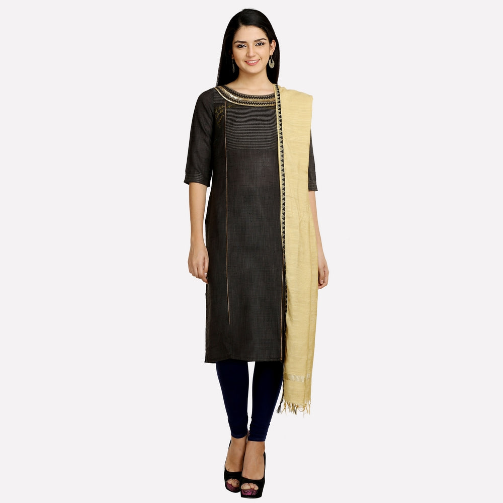 Black Solid Round Neck 3/4 Sleeves kurta Set