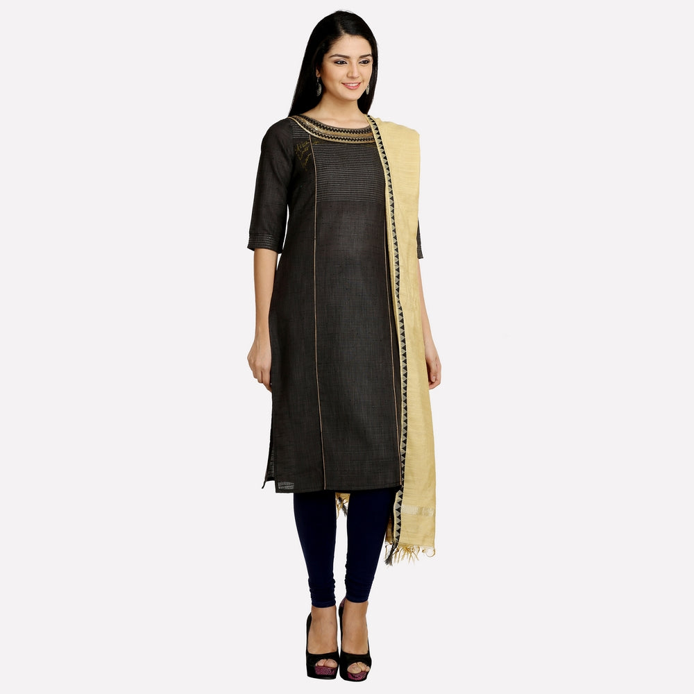 Black Solid Round Neck 3/4 Sleeves kurta Set