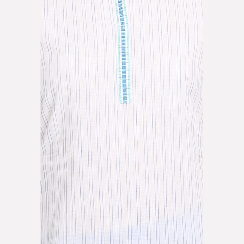 White &amp; Blue Mandarin Neck Printed kurta