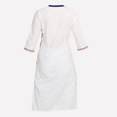 White Mandarin Neck 3/4 Sleeve Printed kurta
