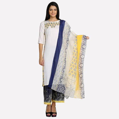 White Round Neck 3/4 Sleeve Printed kurta