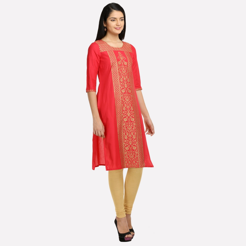 Red &amp; Gold-Toned Printed 3/4 Sleeve kurta