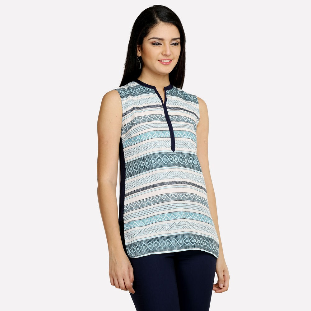 White Mandarin Neck Sleeveless kurta