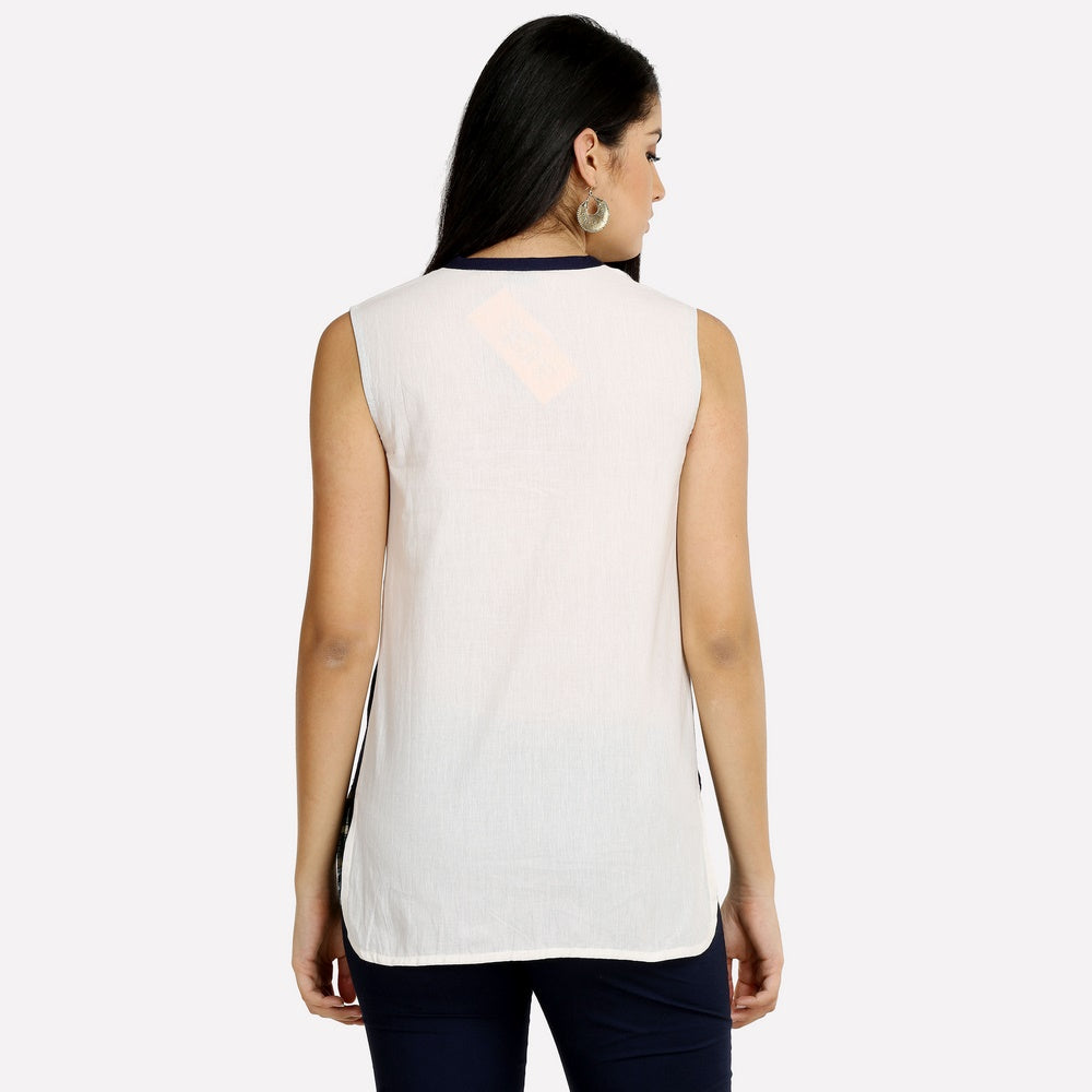 White Mandarin Neck Sleeveless kurta