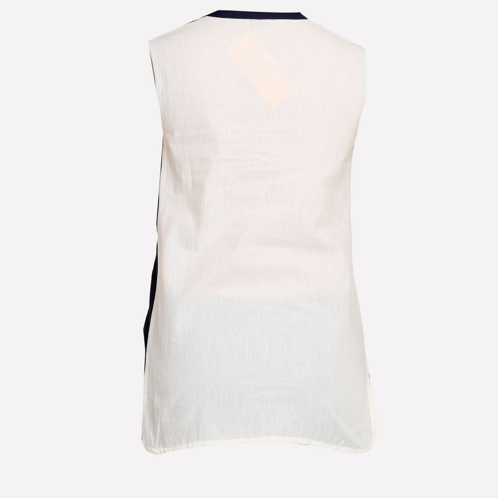 White Mandarin Neck Sleeveless kurta