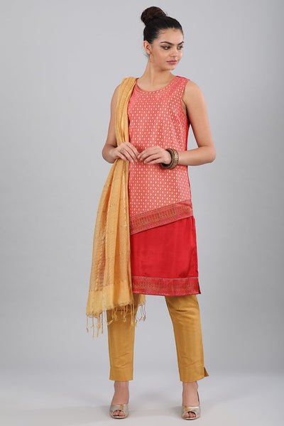 Red kurta
