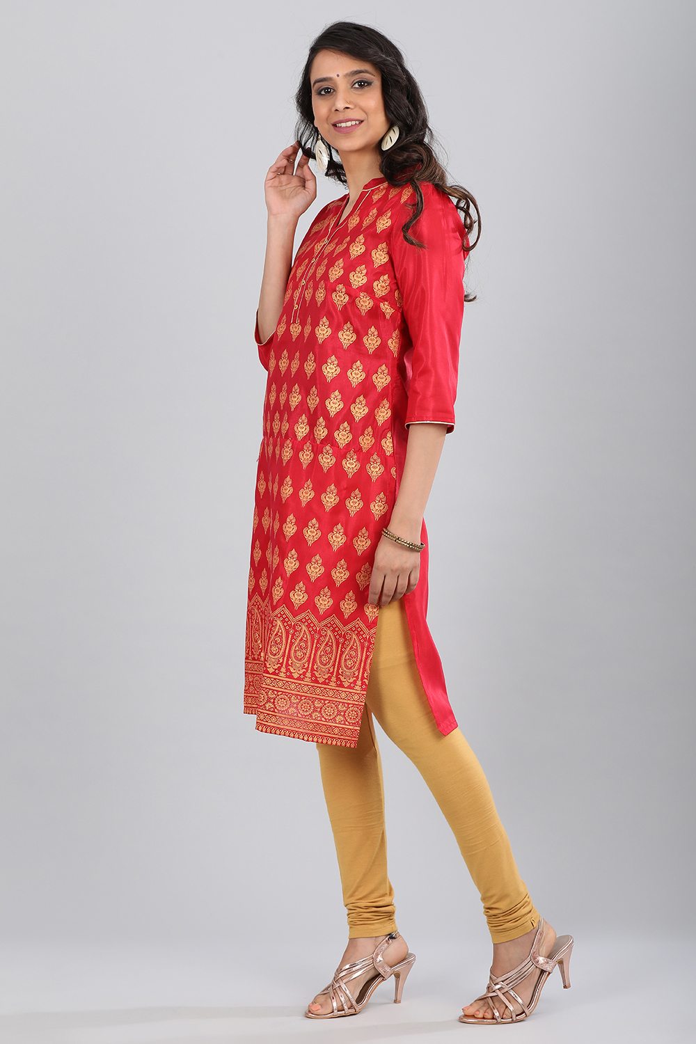 Red kurta