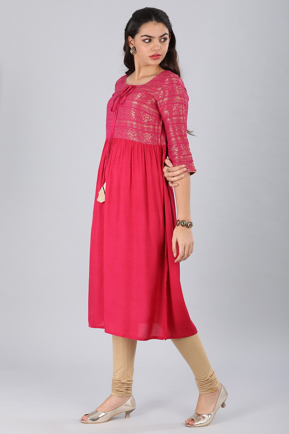 Pink Round Neck Embellished kurta