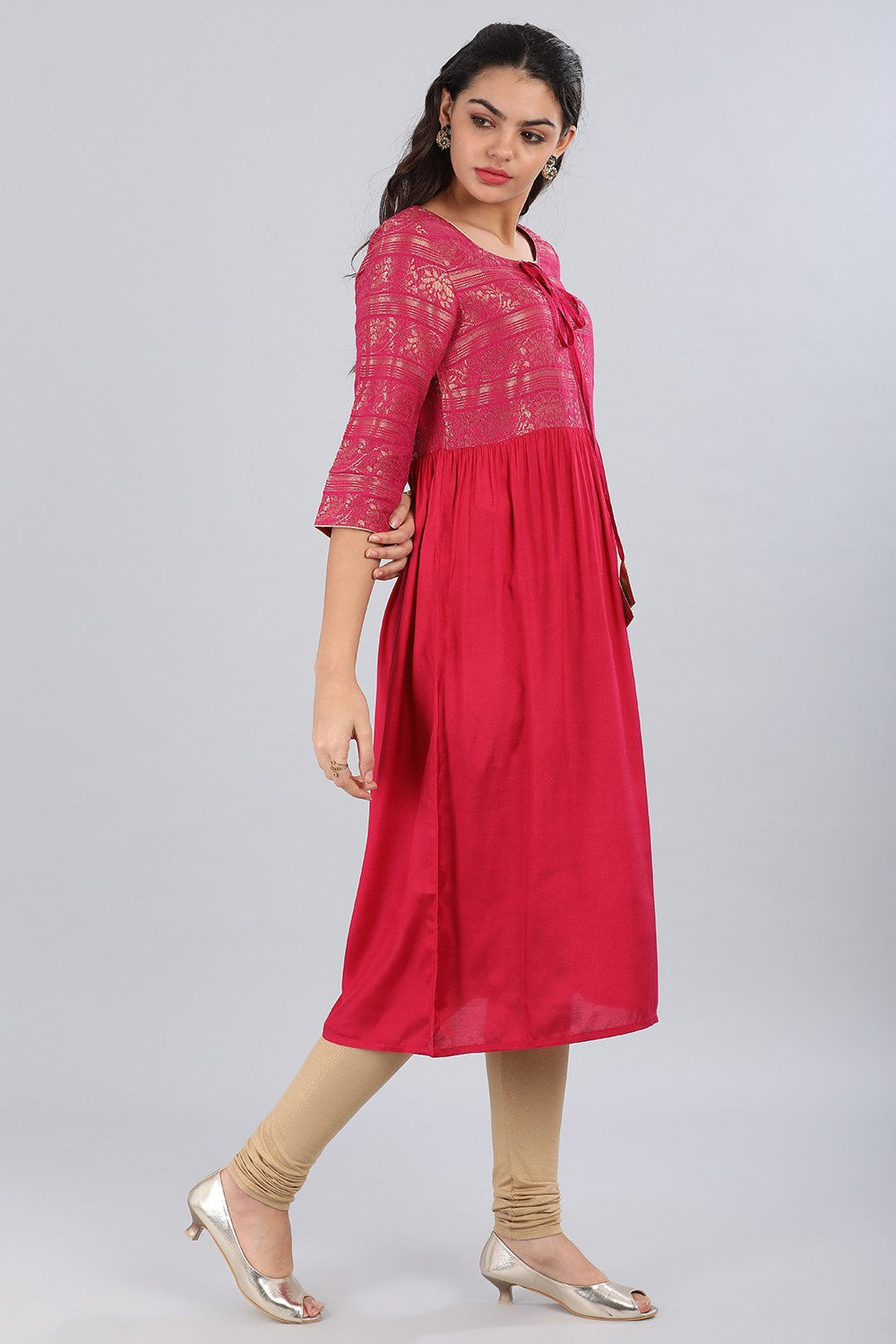 Pink Round Neck Embellished kurta