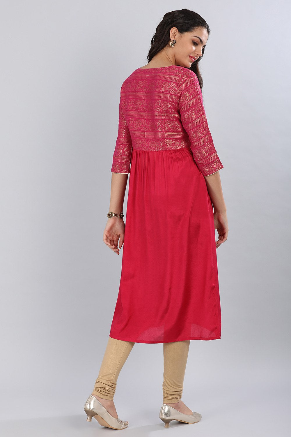 Pink Round Neck Embellished kurta