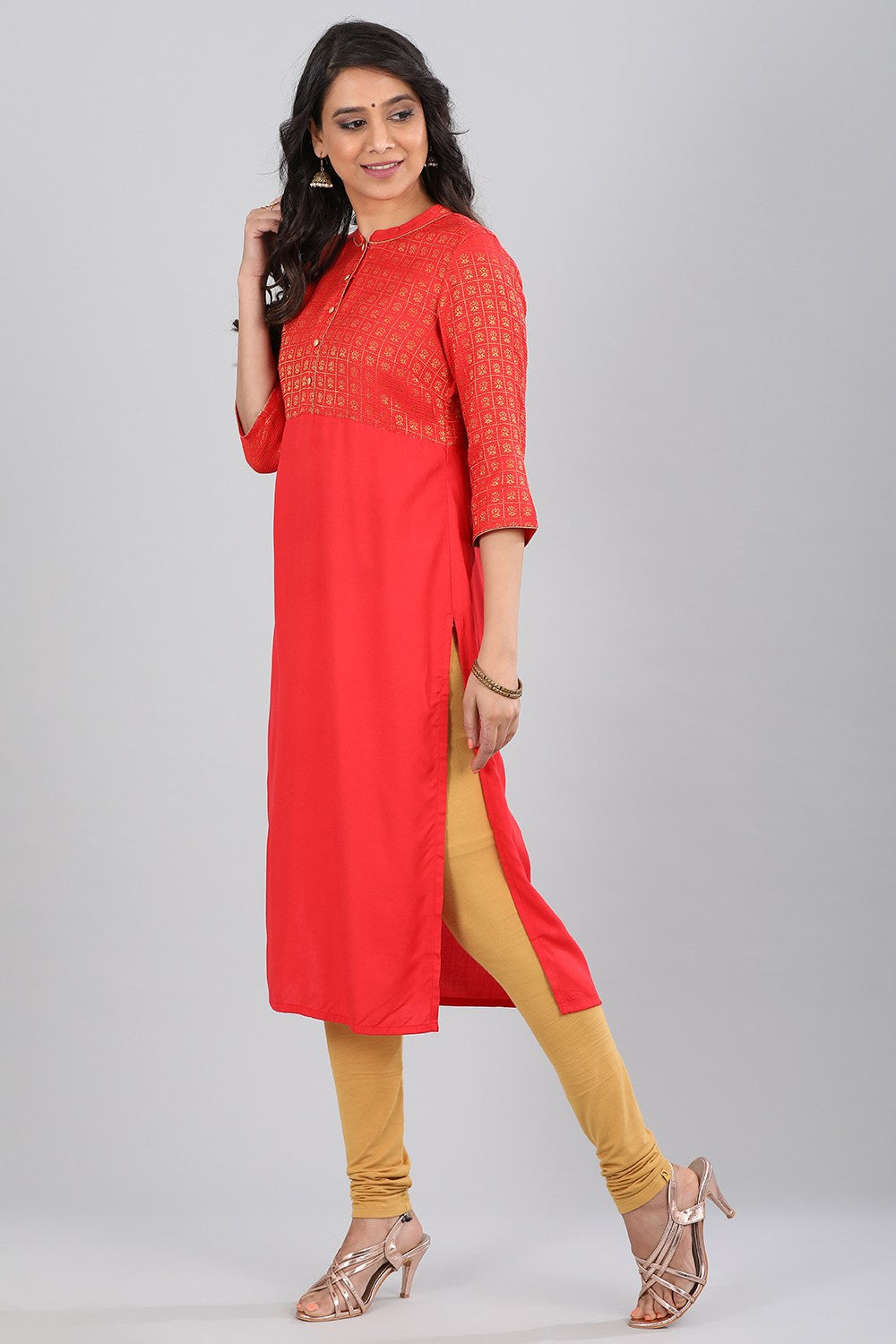 Red Mandarin Neck Embellished kurta