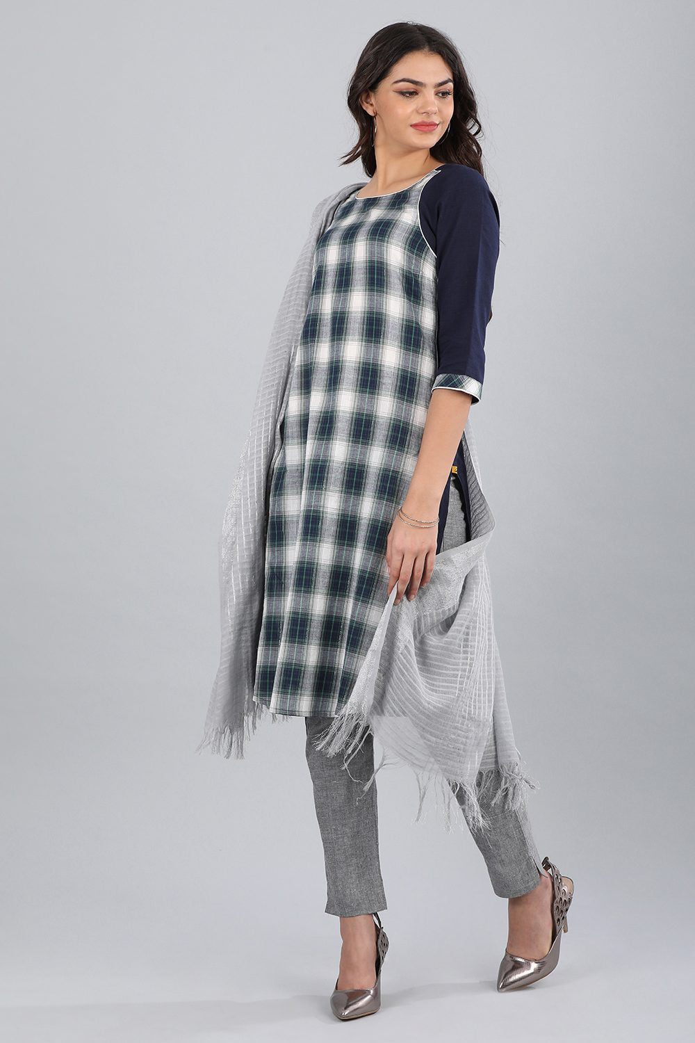 Blue Round Neck Checkered kurta