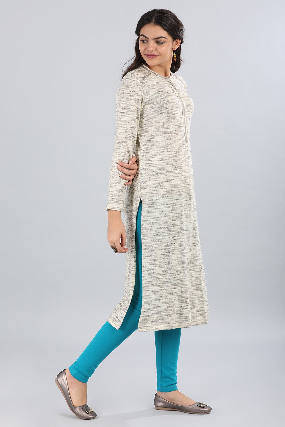 Off-White Round Neck Yarn-dyed kurta