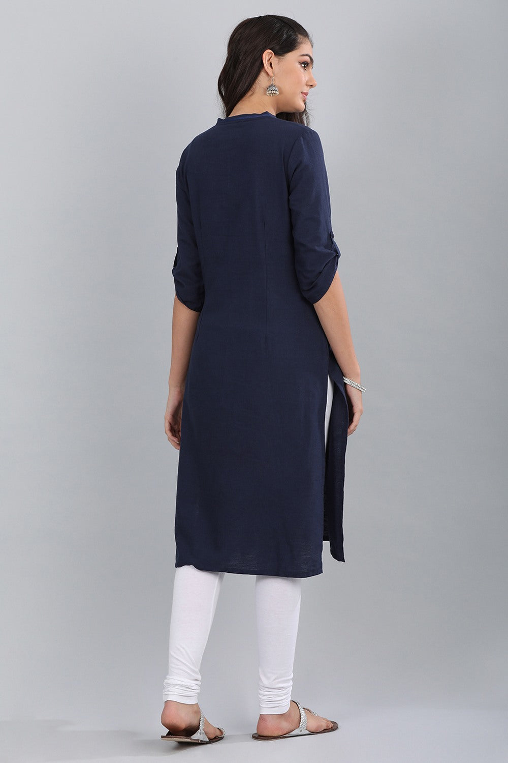 Blue Solid Mandarin Neck kurta