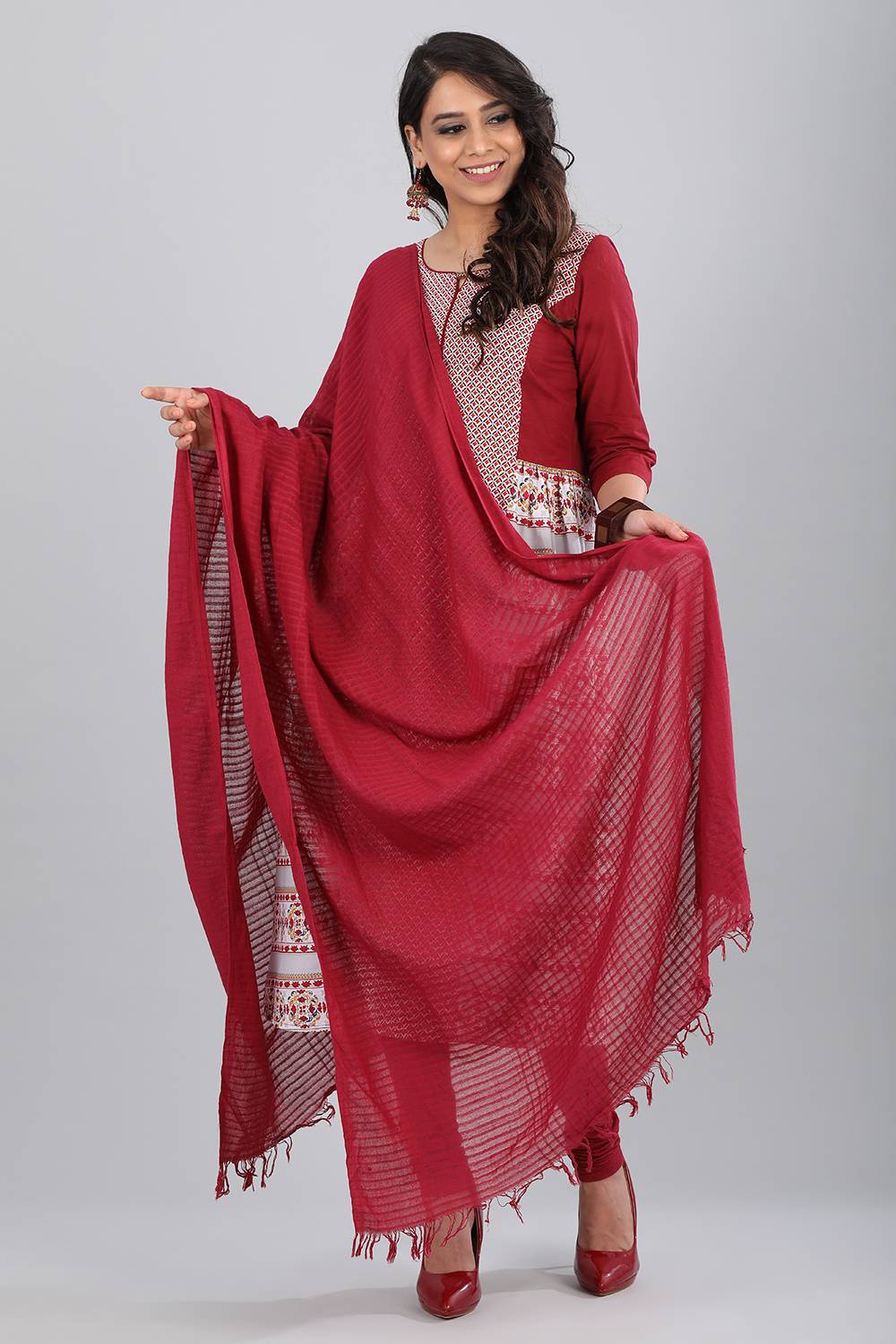 Dark Maroon Yarn Dyed Dupatta