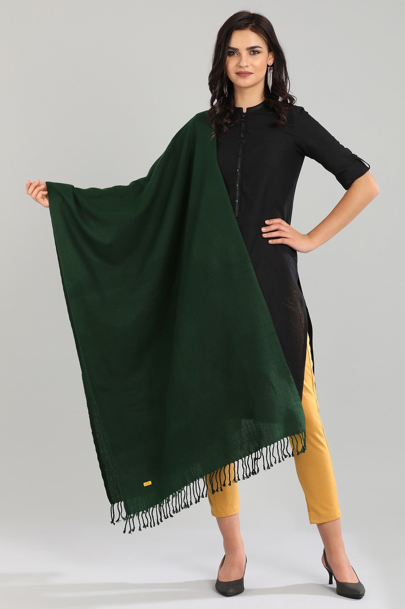 Green yarn-dyed Shawl