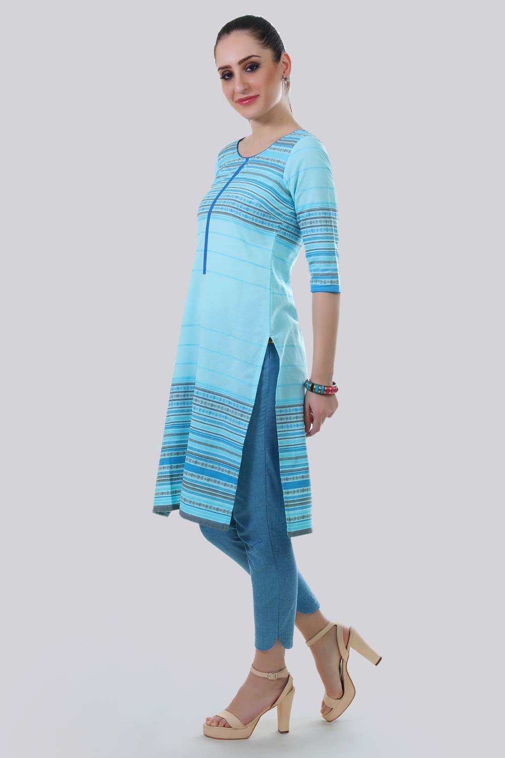 Blue Round Neck Printed kurta