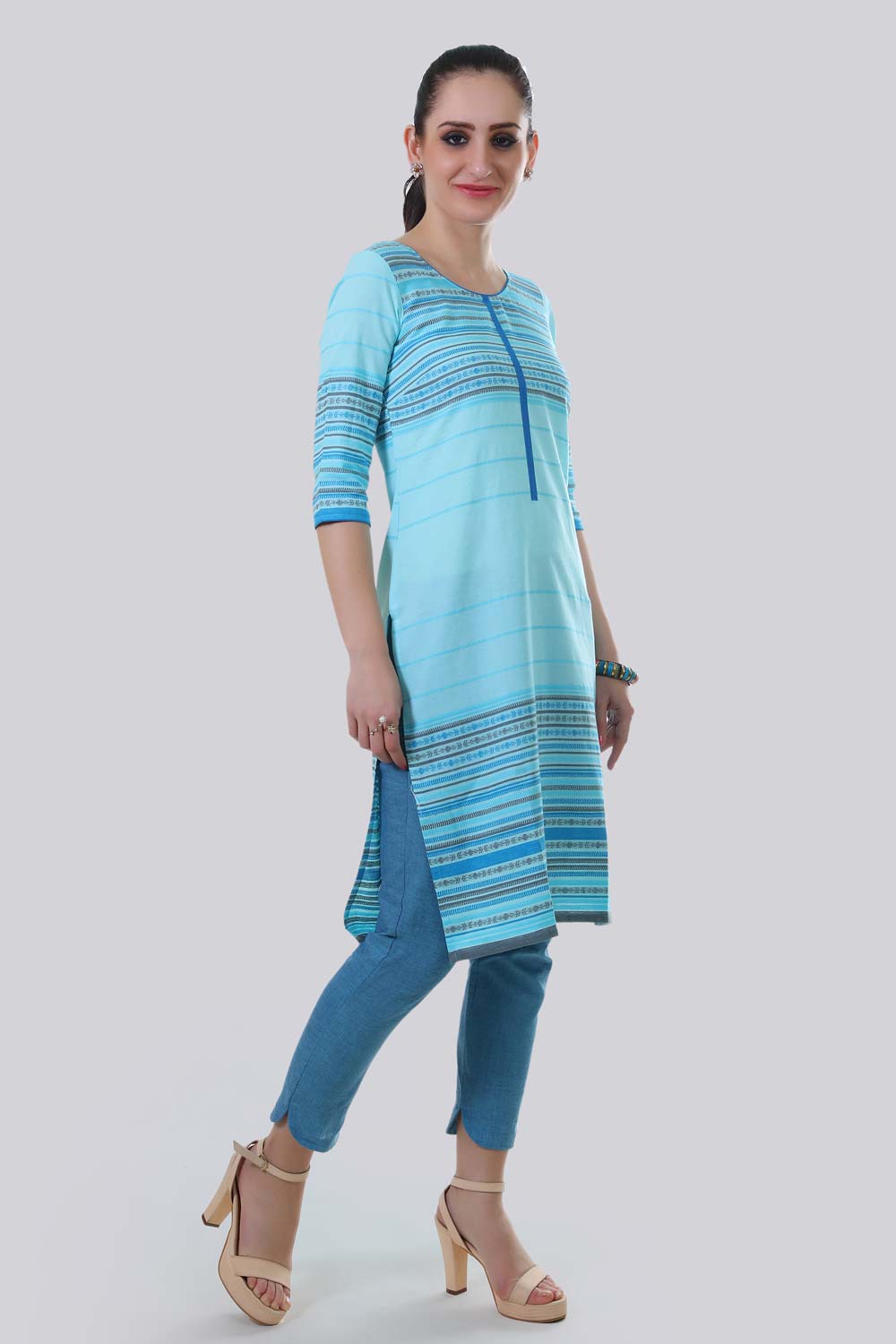 Blue Round Neck Printed kurta