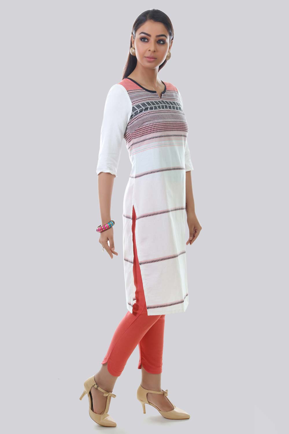 White Round Neck Printed kurta