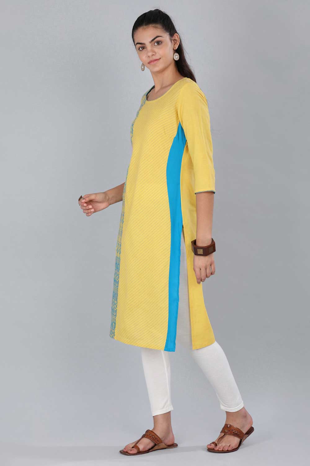 Yellow &amp; Blue Round Neck kurta