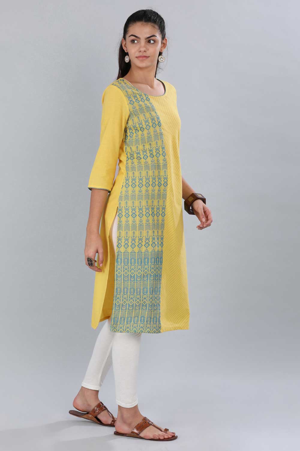 Yellow &amp; Blue Round Neck kurta