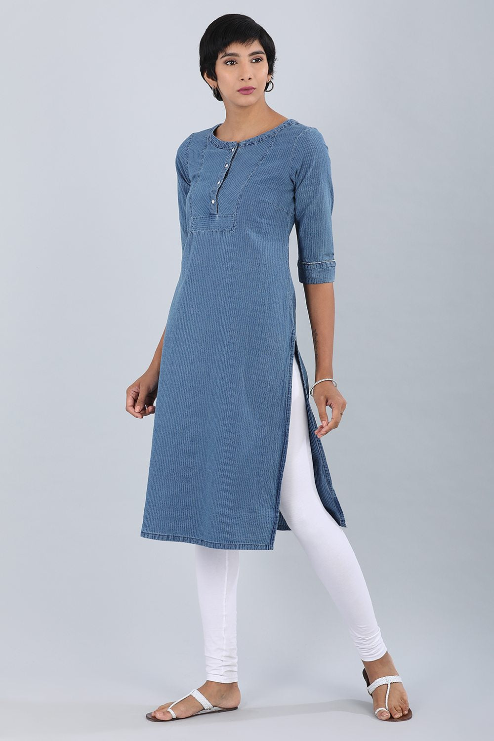 Blue Round Neck Solid kurta