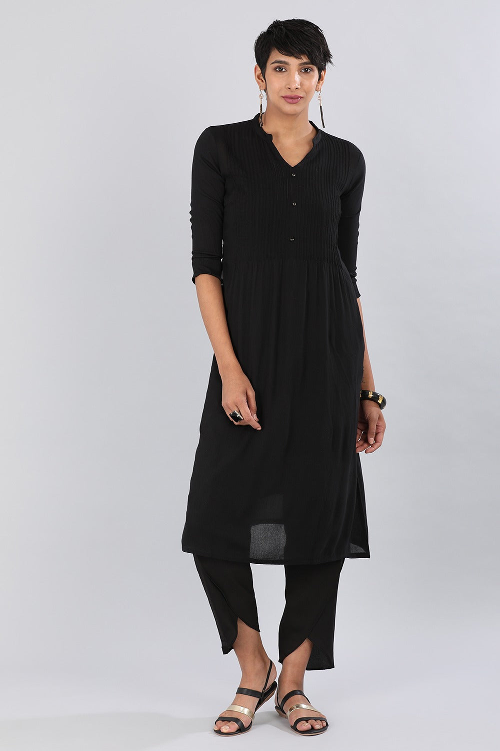 Black Mandarin Neck Solid kurta