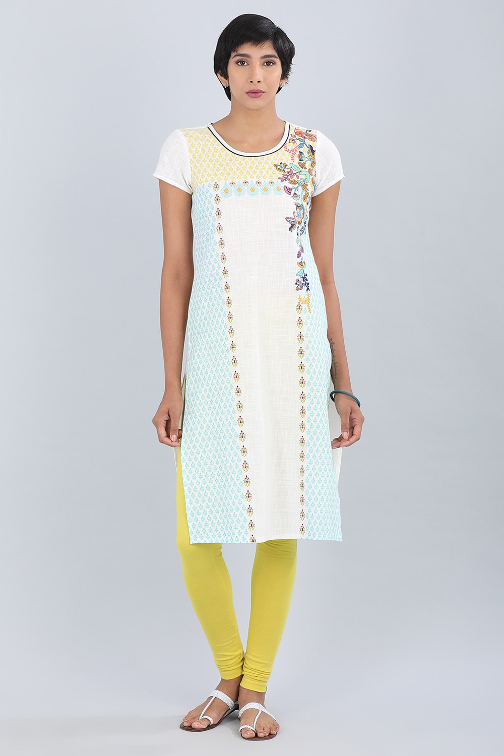 White Round Neck Printed kurta