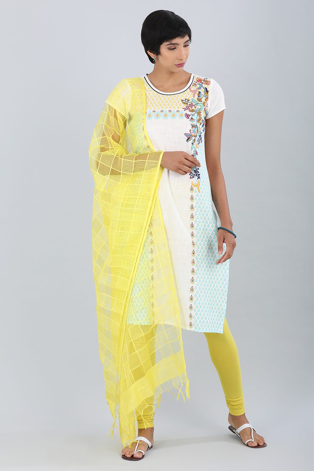 White Round Neck Printed kurta